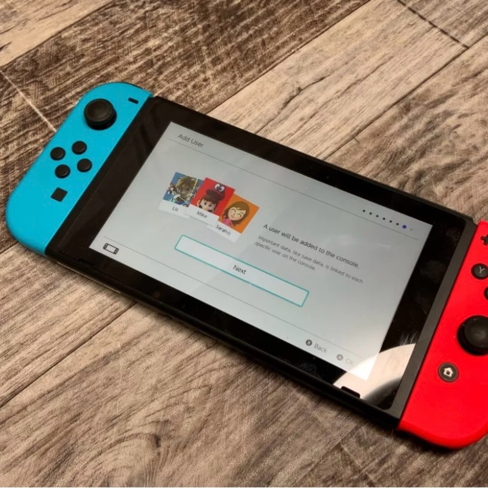 Nintendo Switch - Picture 7 of 7
